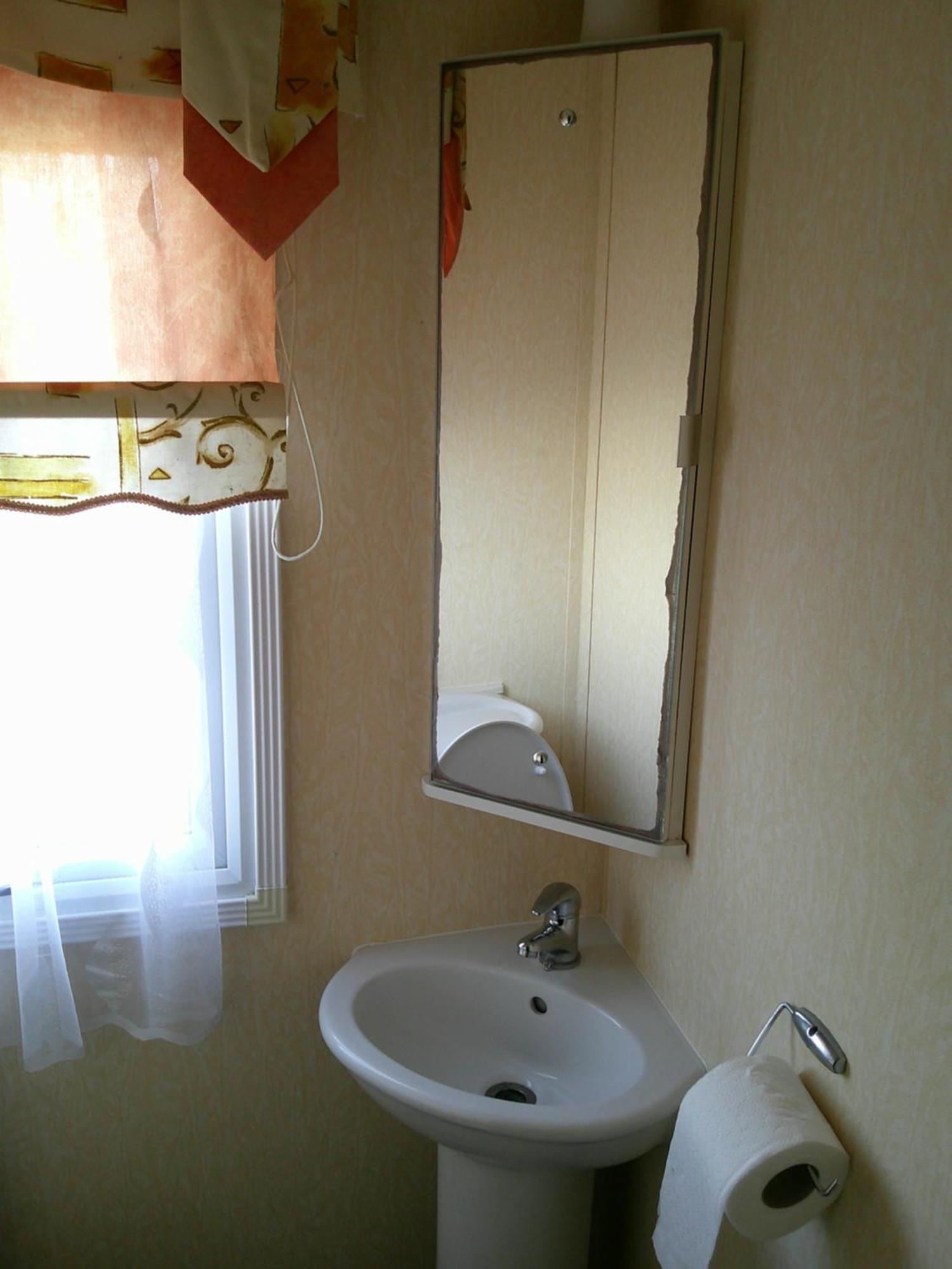 8 Berth Central Heated Golden Palm شابيل سانت ليوناردز المظهر الخارجي الصورة