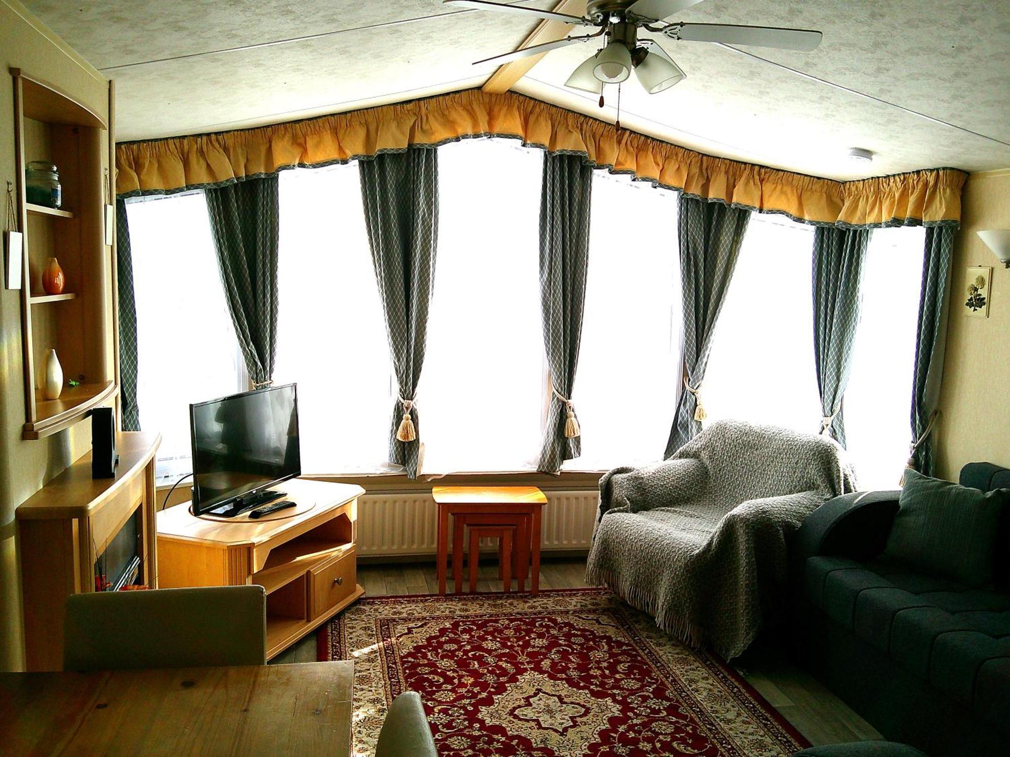 8 Berth Central Heated Golden Palm شابيل سانت ليوناردز المظهر الخارجي الصورة